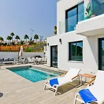 Βίλα Royal Palm 36 8 Pax With Heated Private Pool Nerja