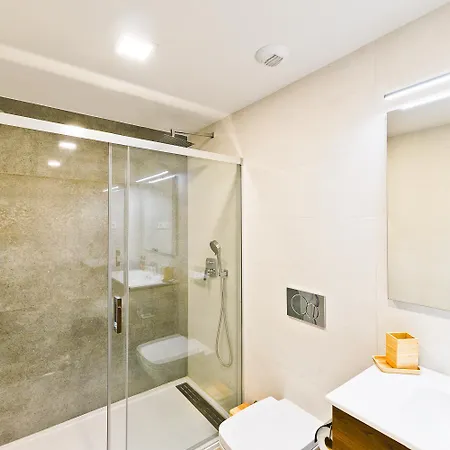 Royal Palm 36 8 Pax With Heated Private Pool Nerja