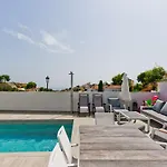 Royal Palm 36 فيلة